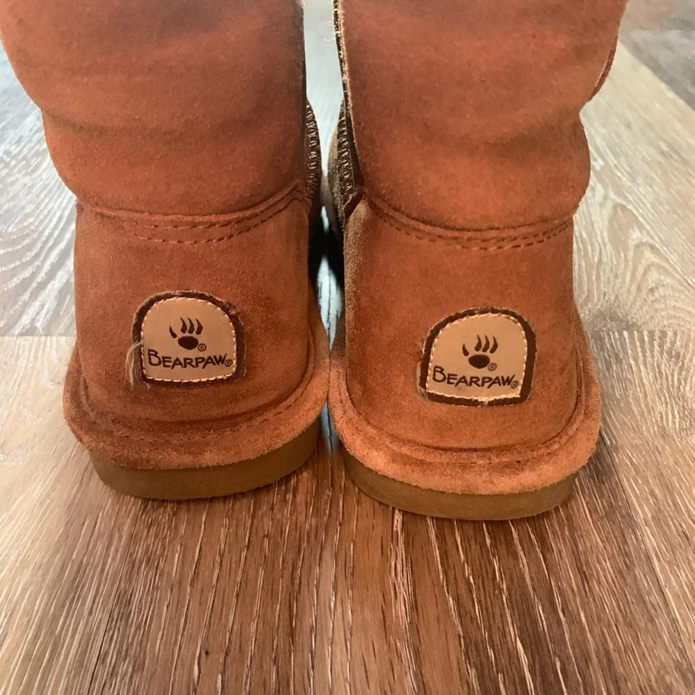 Bearpaw Boots Women’s Sz 9‎